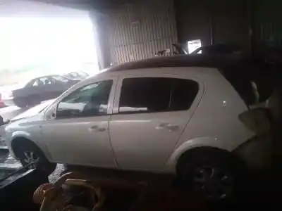 Veículo de Sucata opel astra h berlina edition do ano 2004 alimentado z17dth