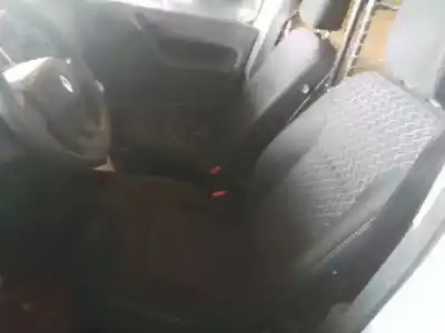 Vehicul casat renault kangoo profesional al anului 2016 alimentat k9k646