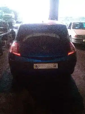 Sloopvoertuig renault megane ii berlina 5p confort authentique van het jaar 2004 aangedreven k4m760