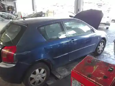 Veicolo di demolizione toyota corolla (e12) 2.0 turbodiesel cat dell'anno 2003 alimentato 1cdftv