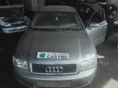 Veículo de Sucata audi a4 berlina (8e) 2.0 do ano 2001 alimentado alt