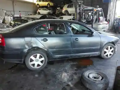 Veículo de Sucata skoda octavia berlina (1z3) trend do ano 2008 alimentado bkc