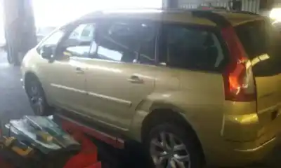 Veículo de Sucata citroen c4 grand picasso exclusive plus do ano 2007 alimentado rhj