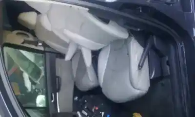 Veículo de Sucata citroen c8 hdi 138 fap exclusive do ano 2007 alimentado rhrdw10bted4