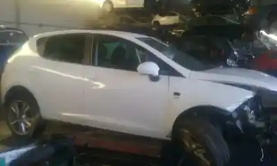 Veículo de Sucata SEAT IBIZA (6J5) Sport do ano 2009 alimentado CAYC