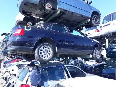 Veicolo di demolizione AUDI A4 BERLINA (B5) 1.8 dell'anno 2017 alimentato AVV