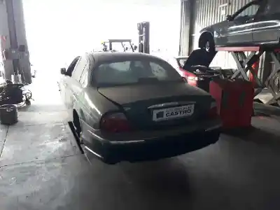 Scrapping Vehicle jaguar s-type 3.0 v6 24v cat of the year 2000 powered aj-v6