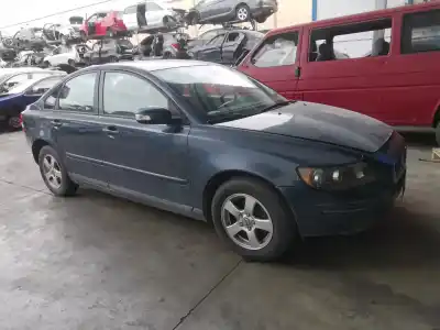 Veículo de Sucata volvo s40 berlina 1.6 d momentum do ano 2007 alimentado d4164t