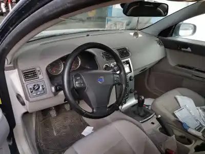 Veículo de Sucata volvo s40 berlina 1.6 d momentum do ano 2007 alimentado d4164t