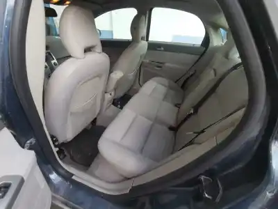 Veículo de Sucata volvo s40 berlina 1.6 d momentum do ano 2007 alimentado d4164t