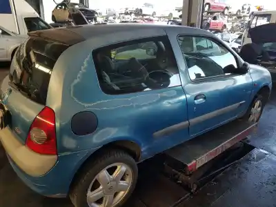 Здавання транспортного засобу renault clio ii fase ii (b/cb0) authentique року 2001 потужний d4f712