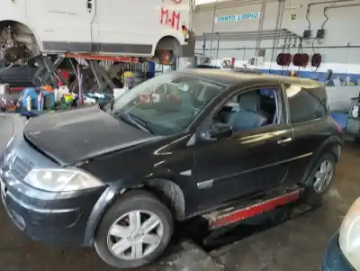 Veículo de Sucata renault megane ii berlina 5p confort expression do ano 2003 alimentado k9k722