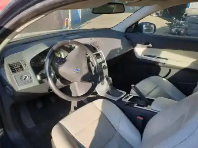 Veículo de Sucata volvo c30 1.6 d drive kinetic do ano 2011 alimentado d4162t