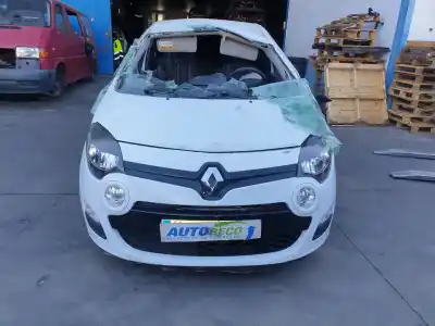 Scrapping Vehicle RENAULT TWINGO Emotion of the year 2013 powered D4F772