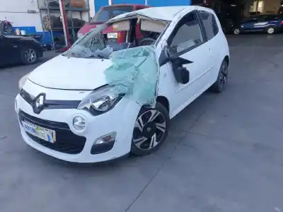 Veicolo di demolizione renault twingo emotion dell'anno 2013 alimentato d4f772