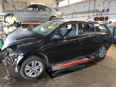 Veículo de Sucata peugeot 308 access do ano 2015 alimentado 9hp