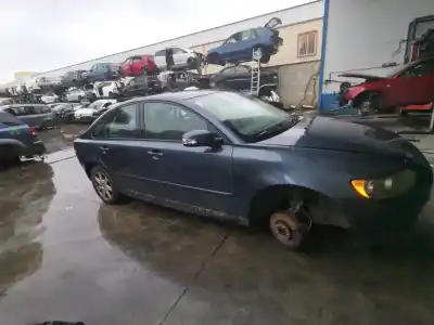 Veículo de Sucata volvo s40 berlina 2.0 d kinetic do ano 2006 alimentado d4204t