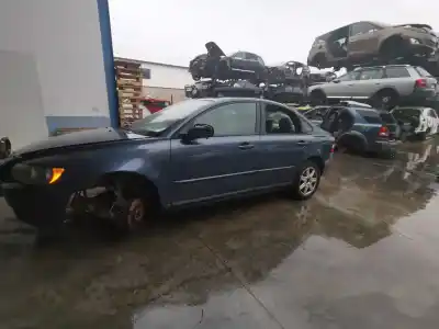 Veículo de Sucata volvo s40 berlina 2.0 d kinetic do ano 2006 alimentado d4204t
