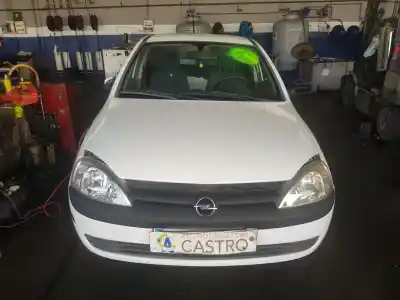 Здавання транспортного засобу opel corsa c club року 2001 потужний z12xe