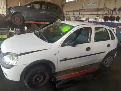 Здавання транспортного засобу opel corsa c club року 2001 потужний z12xe