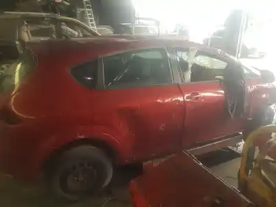 Veículo de Sucata seat leon (1p1) 1.9 tdi do ano 2008 alimentado bxe