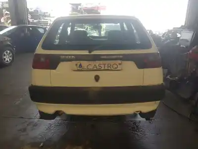 Véhicule à la ferraille seat ibiza (6k) básico de l'année 1994 alimenté abd
