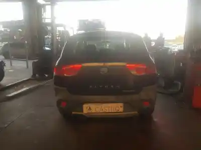 Veicolo di demolizione seat altea xl (5p5) freetrack dell'anno 2010 alimentato bmm