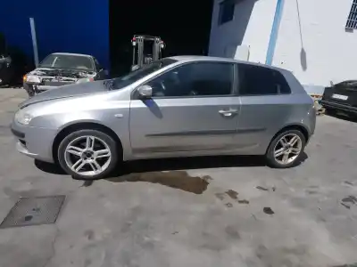 Veicolo di demolizione fiat stilo (192) 1.9 jtd / 1.9 jtd 115 active dell'anno 2003 alimentato 192a1000