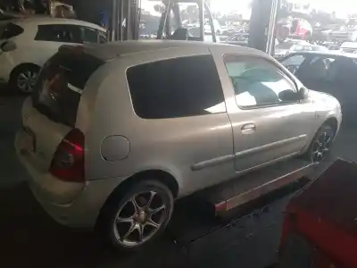 Здавання транспортного засобу renault clio ii fase ii (b/cb0) authentique року 2003 потужний d7f720