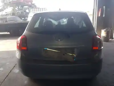 Veicolo di demolizione toyota auris active dell'anno 2010 alimentato 1ndtv