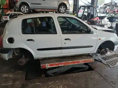 Здавання транспортного засобу renault clio ii fase ii (b/cb0) authentique року 1998 потужний d7f720