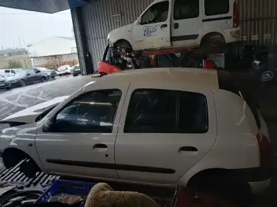 Здавання транспортного засобу renault clio ii fase ii (b/cb0) authentique року 1998 потужний d7f720