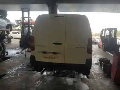 Здавання транспортного засобу peugeot partner kasten confort l1 року 2015 потужний 9h06