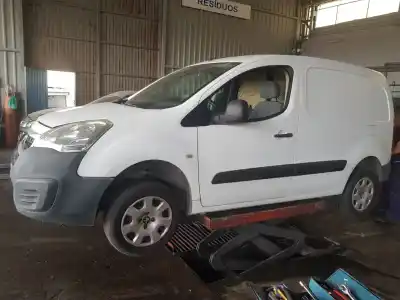 Здавання транспортного засобу peugeot partner kasten confort l1 року 2015 потужний 9h06