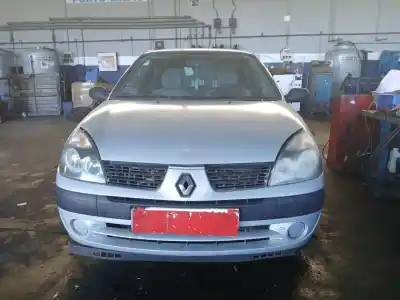 Здавання транспортного засобу renault clio ii fase ii (b/cb0) authentique року 2003 потужний d7f726