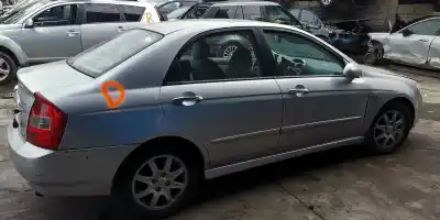 Veículo de Sucata kia cerato 2.0 ex crdi berlina do ano 2006 alimentado d4ea