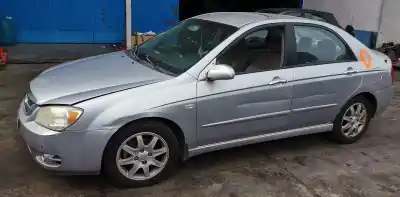 Veículo de Sucata KIA CERATO 2.0 EX CRDi Berlina do ano 2006 alimentado D4EA