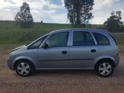 Veicolo di demolizione opel meriva blue line dell'anno 2004 alimentato z17dth