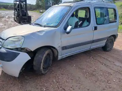 Scrapping Vehicle peugeot partner (s2) combi plus of the year 2003 powered rhy