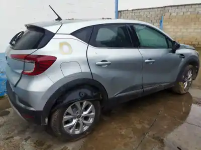 Veículo de Sucata renault captur ii techno do ano 2021 alimentado h5h490