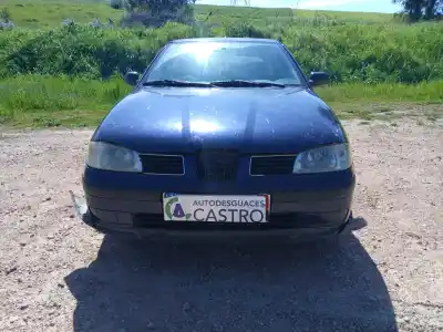 Veículo de Sucata seat ibiza (6k1) select do ano 2001 alimentado aqm