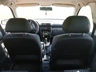 Veículo de Sucata seat leon (1m1) signo do ano 2001 alimentado azd