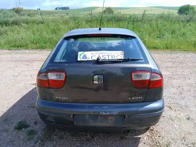 Veículo de Sucata seat leon (1m1) signo do ano 2001 alimentado azd