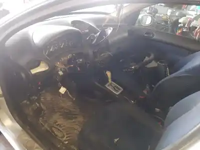 Здавання транспортного засобу peugeot 206 berlina xs року 2001 потужний nfutu5jp4