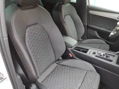 Veicolo di demolizione seat leon (kl1) fr dell'anno 2025 alimentato dfya