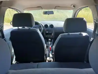 Véhicule à la ferraille seat ibiza (6l1) cool de l'année 2002 alimenté asy