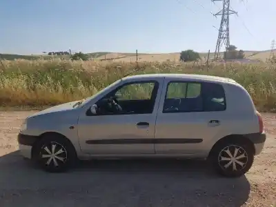 Здавання транспортного засобу renault clio ii fase i (b/cbo) 1.9 d alize року 2001 потужний f8q632