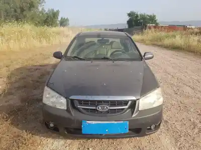 Veículo de Sucata KIA CERATO 2.0 EX CRDi Berlina do ano 2006 alimentado D4EA