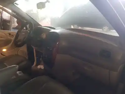 Veicolo di demolizione chrysler voyager (rg) 2.8 crd lx dell'anno 2001 alimentato enr