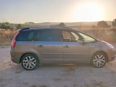 Veículo de Sucata citroen c4 picasso exclusive do ano 2008 alimentado rhj